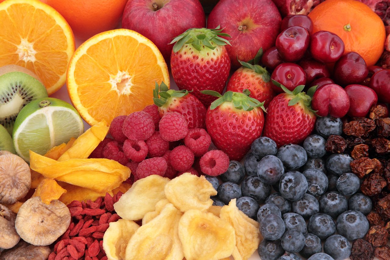 17 High Fiber Fruits to Up Your Daily Fiber Intake