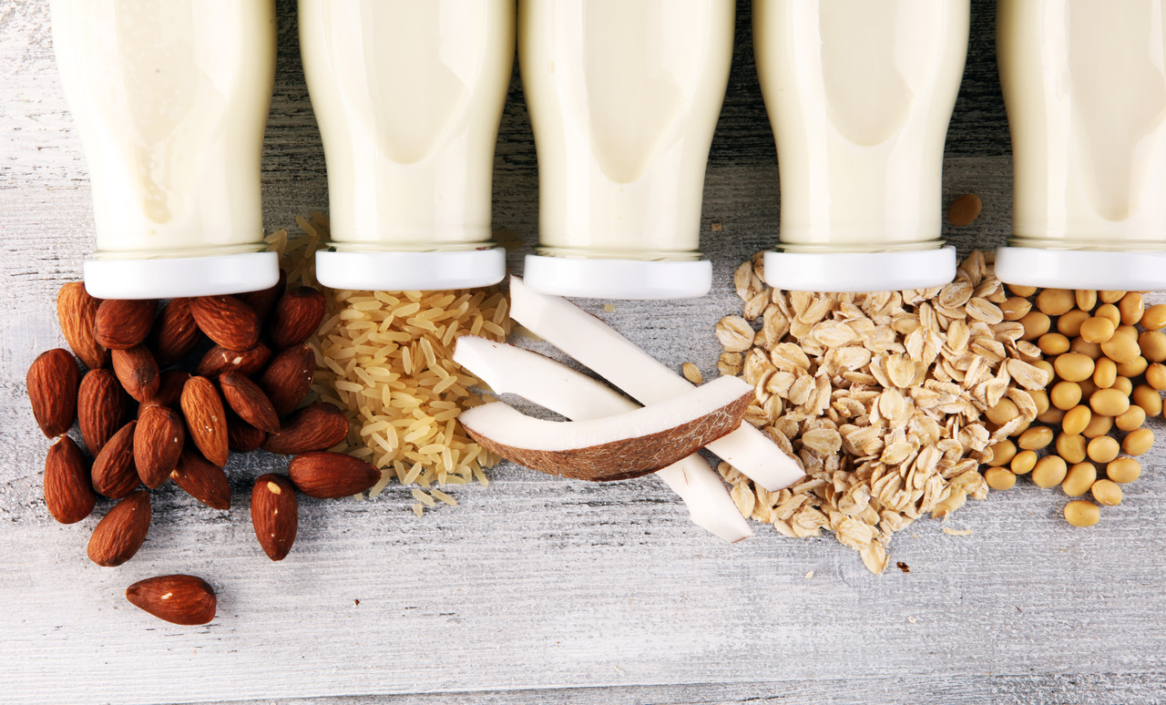 The Best Milk Substitutes For Healthy Blood Sugar