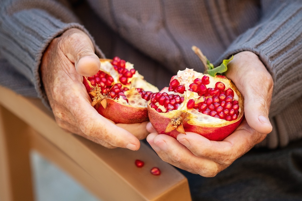 Does Pomegranate Increase Blood Sugar?